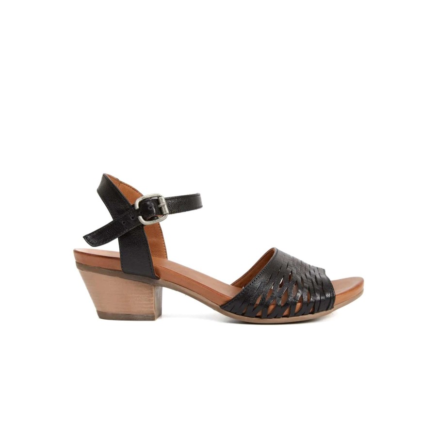 Flats & Sandals LEISURES | Harris