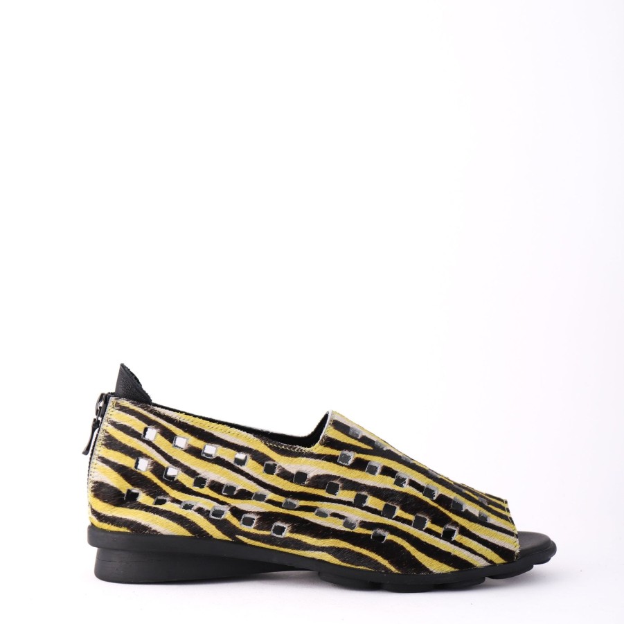 Flats & Sandals ARCHE | Drick Tiger Pony